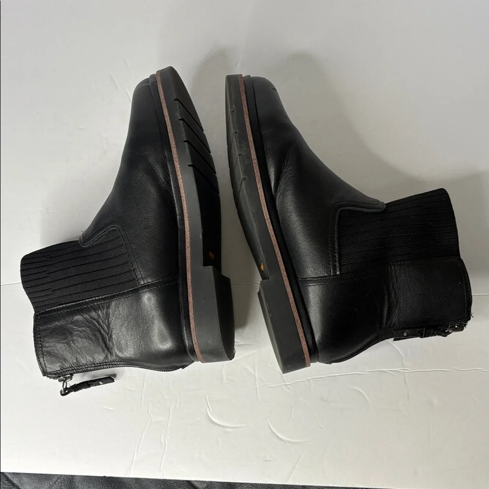 Hush Puppies Vola Black Chelsea Style Bootie